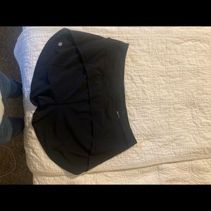Lululemon Speed Up 4” shorts
